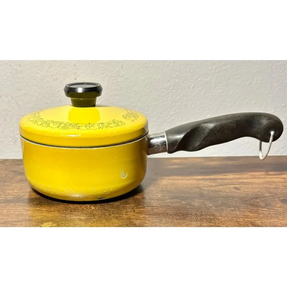 Wear Ever Registered 1 Qt Aluminum Enamel Yellow Sauce Pan w/ Lid- Vegetables